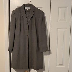 Larry Levine pant suit